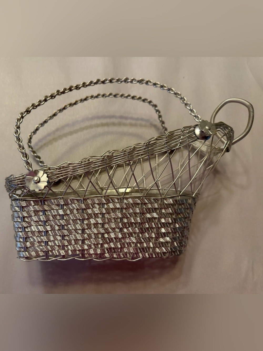 Vintage Silver Woven Wire Holiday Wine Bottle Basket Holder Caddy Cradle Coppy